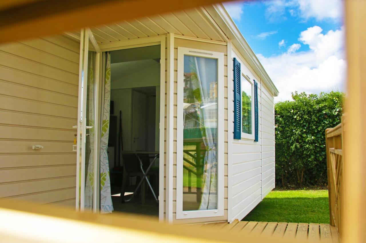 Camping Las Gaviotas Naveces Eksteriør billede